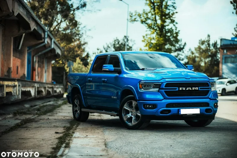 RAM 1500 12