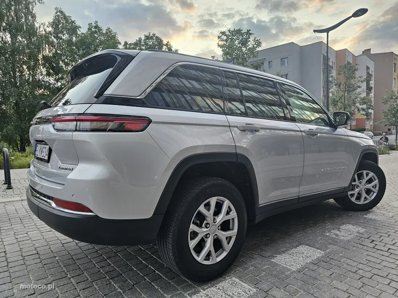 Jeep Grand Cherokee 11