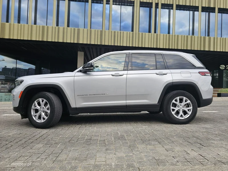 Jeep Grand Cherokee 12