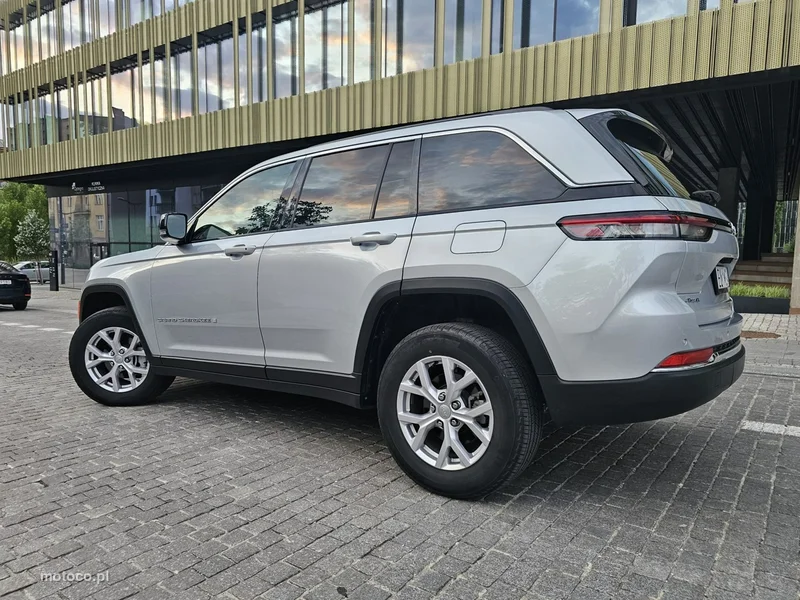 Jeep Grand Cherokee 6