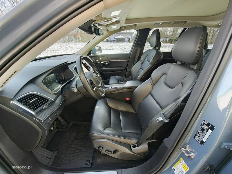 Volvo XC 90 13
