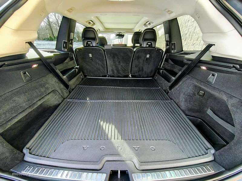 Volvo XC 90 17