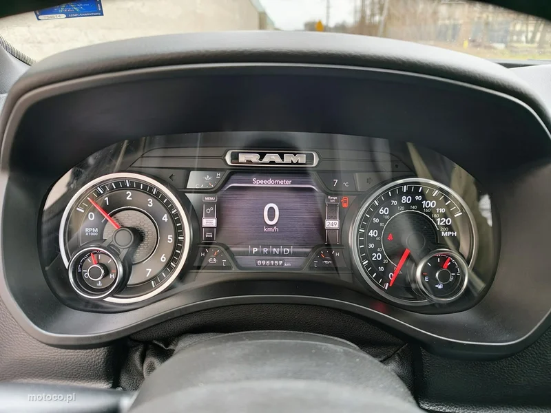 RAM 1500 17