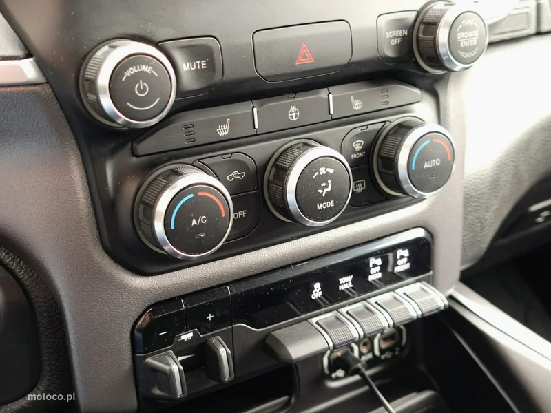 RAM 1500 25
