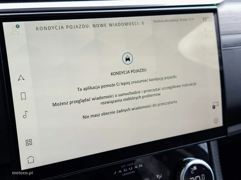 Jaguar F-Pace 23