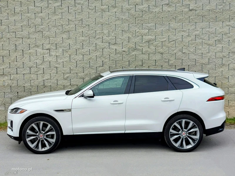 Jaguar F-Pace 5
