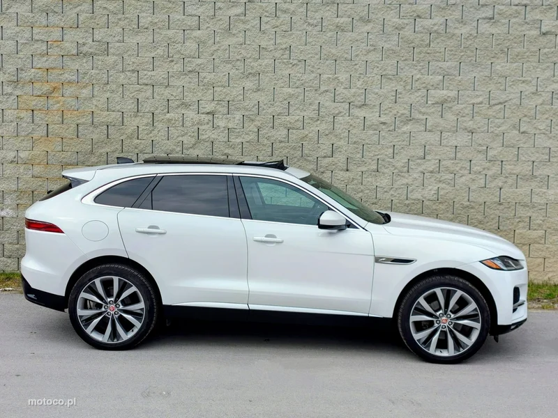Jaguar F-Pace 7