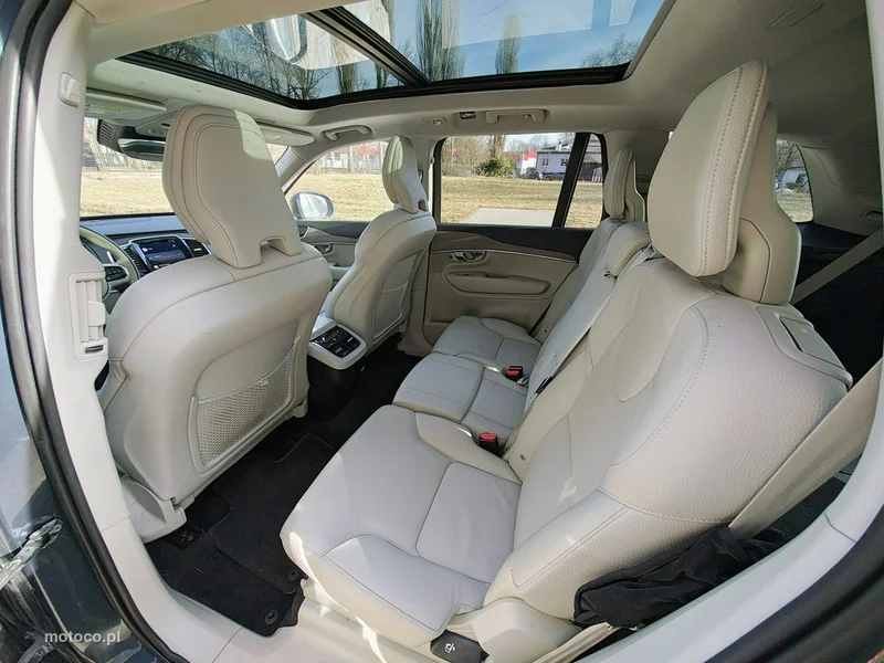 Volvo XC 90 13