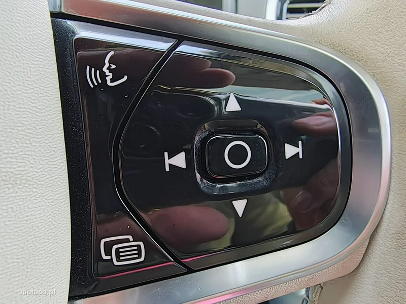 Volvo XC 90 18