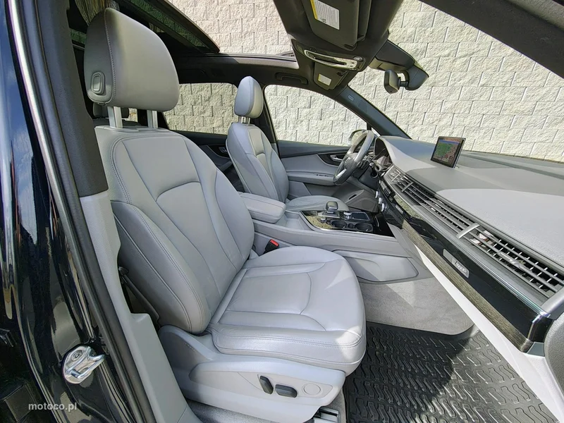 Audi Q7 4M 12
