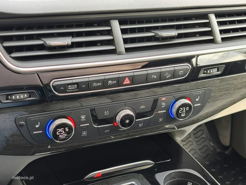 Audi Q7 4M 22