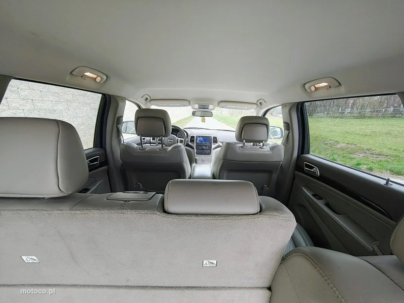 Jeep Grand Cherokee 24