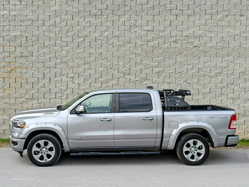 RAM 1500 8