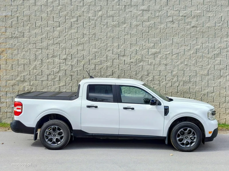 Ford Maverick 8