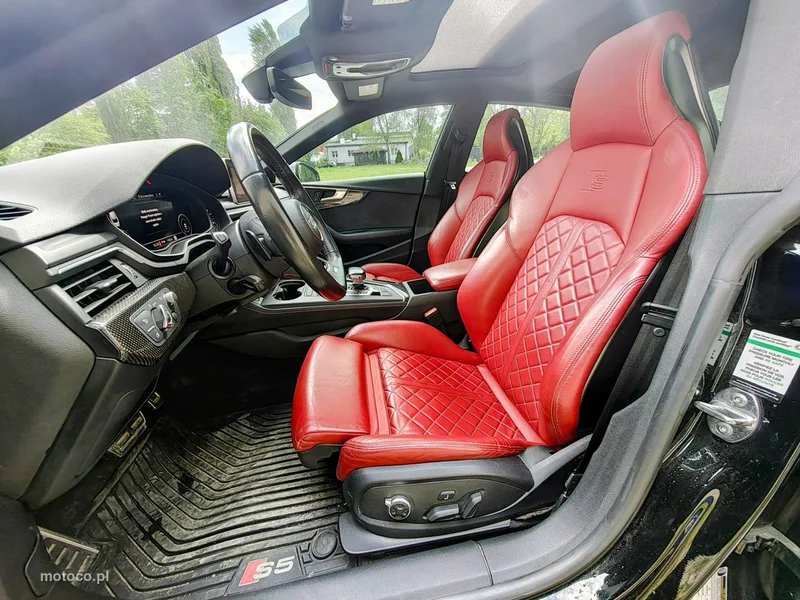 Audi S5 F5 13