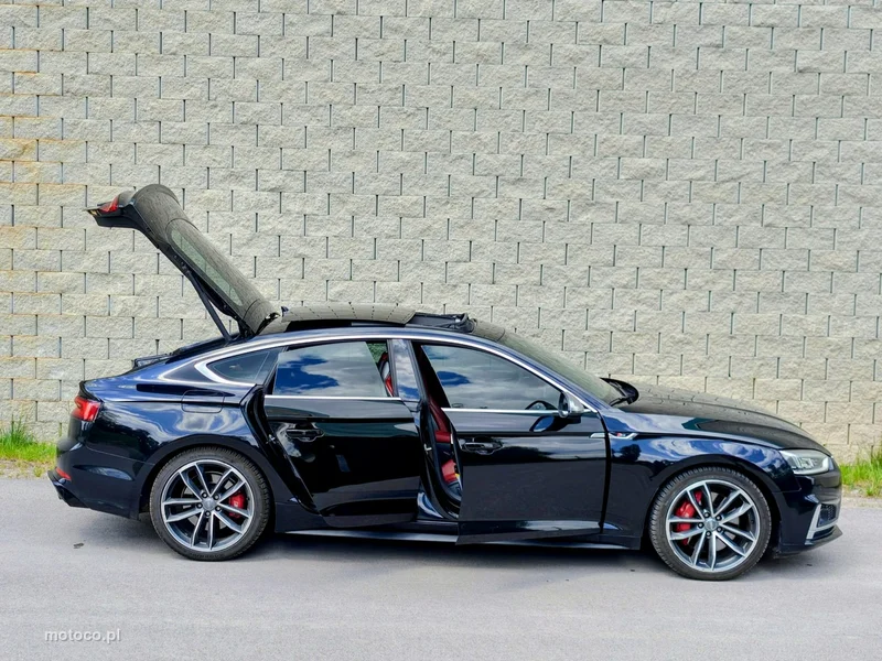 Audi S5 F5 7