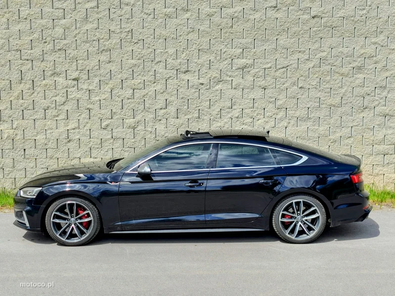 Audi S5 F5 8