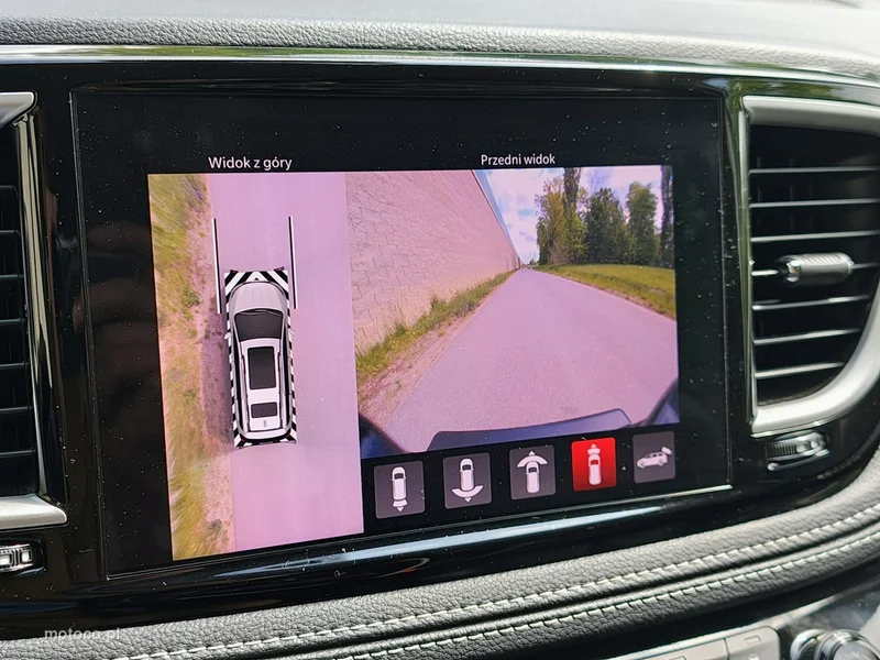 Chrysler Pacifica 16