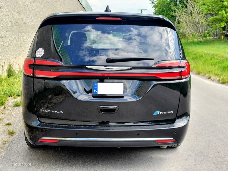 Chrysler Pacifica 5
