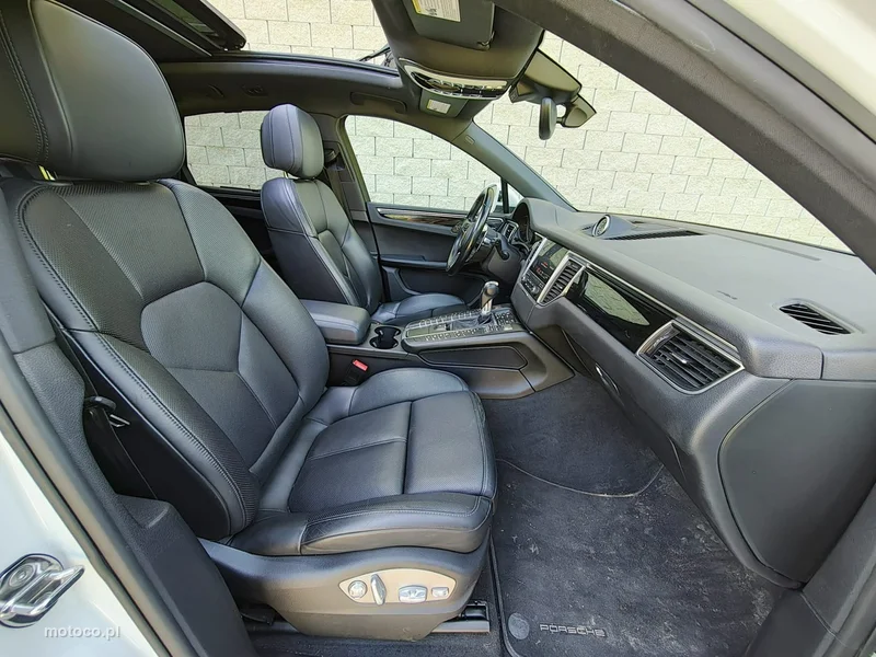 Porsche Macan 95B 13