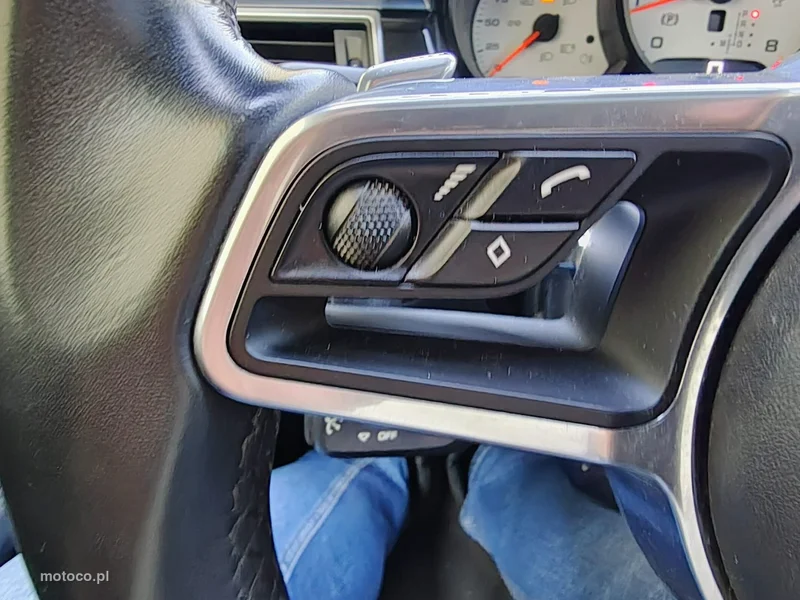 Porsche Macan 95B 22