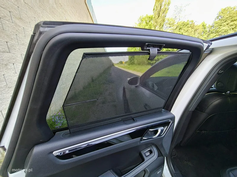Porsche Macan 95B 24