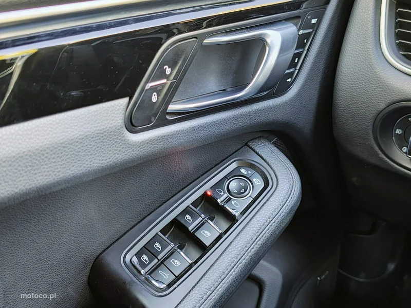 Porsche Macan 95B 10
