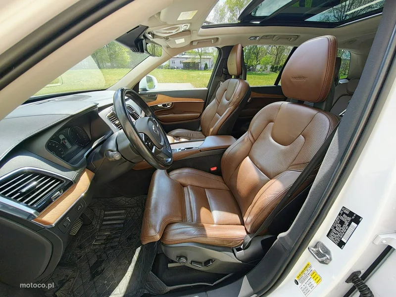 Volvo XC 90 12