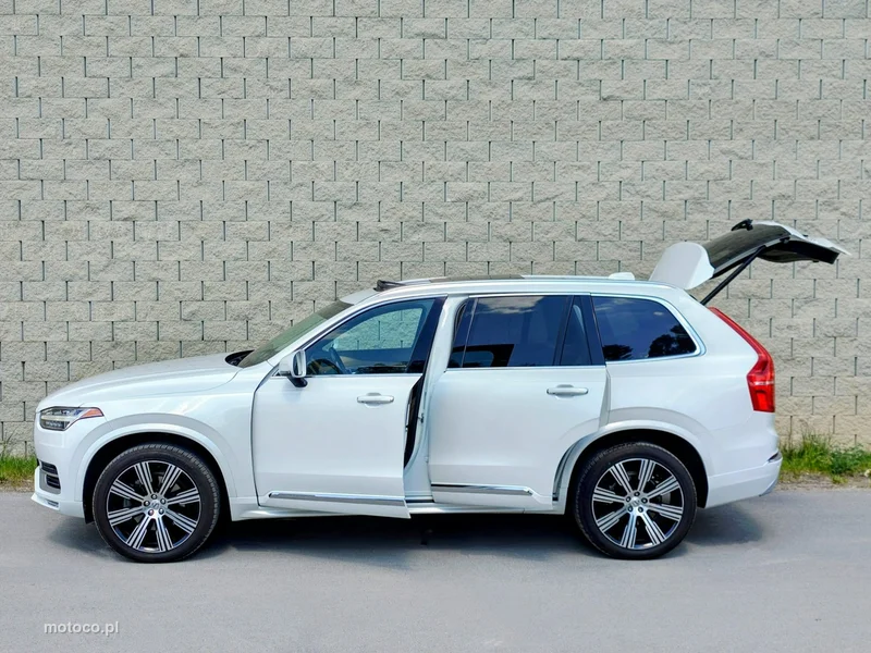 Volvo XC 90 8