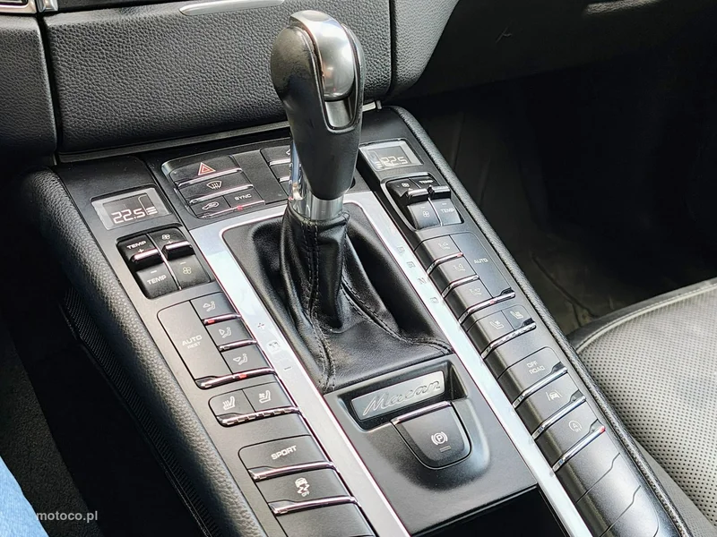 Porsche Macan 95B 19