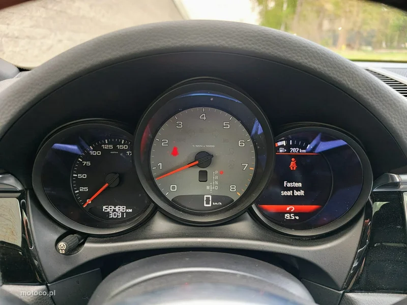 Porsche Macan 95B 21