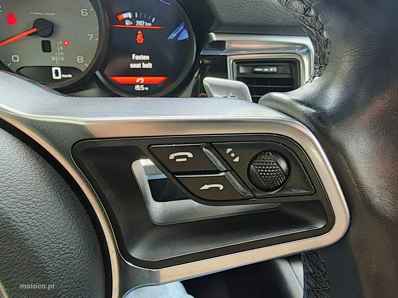 Porsche Macan 95B 23