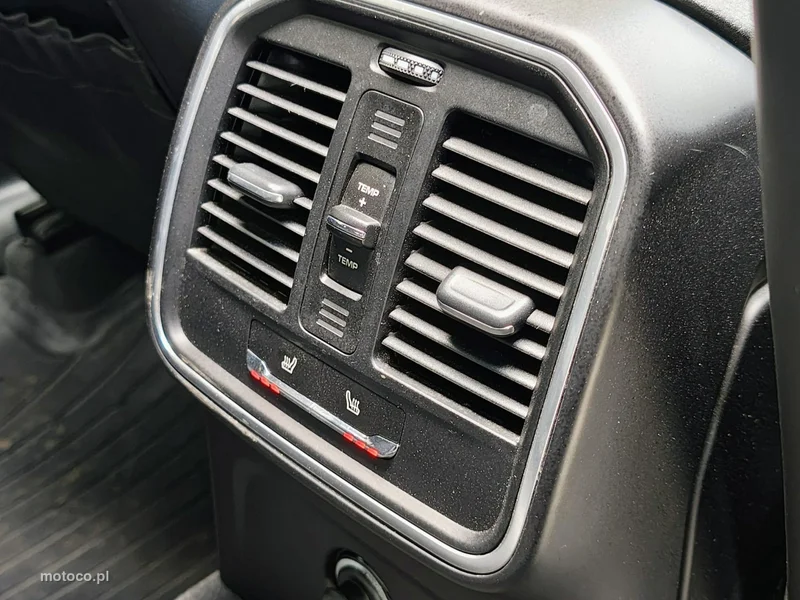 Porsche Macan 95B 24