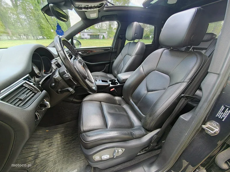 Porsche Macan 95B 10