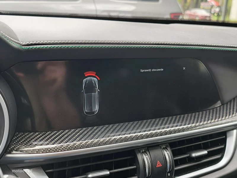 Alfa Romeo Stelvio 15