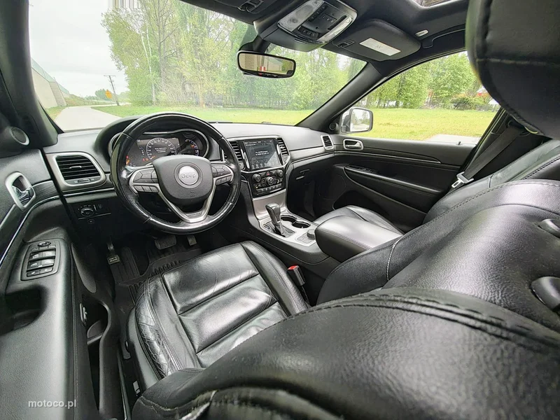 Jeep Grand Cherokee 24