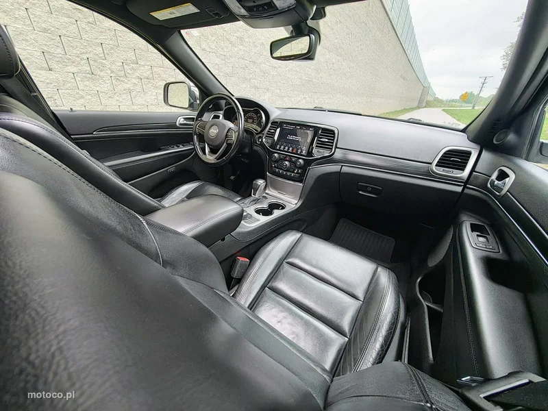 Jeep Grand Cherokee 26