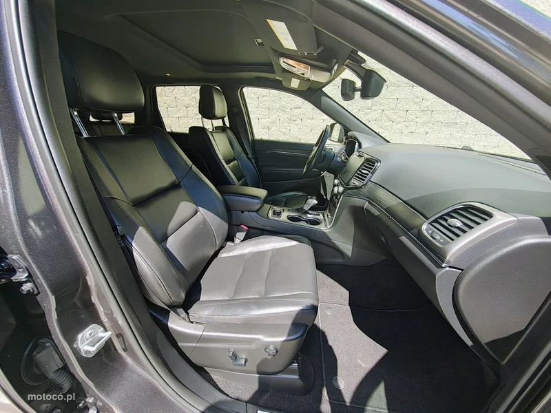 Jeep Grand Cherokee 11