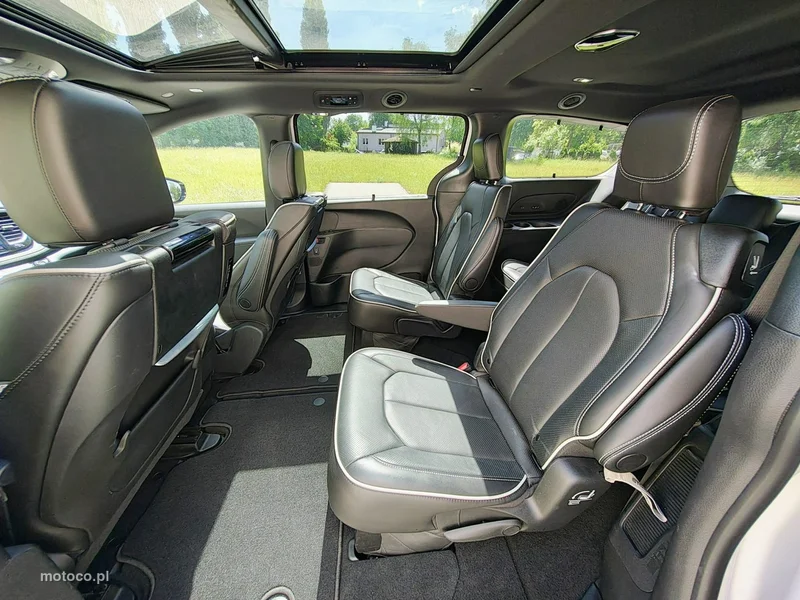 Chrysler Pacifica 14