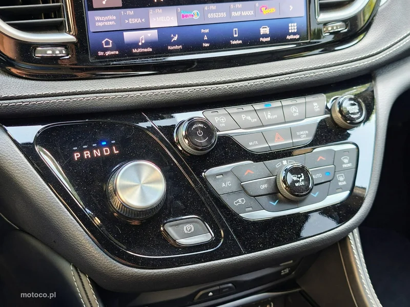 Chrysler Pacifica 29