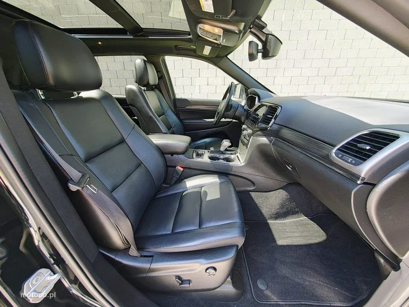 Jeep Grand Cherokee 12