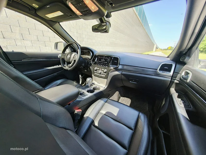 Jeep Grand Cherokee 10