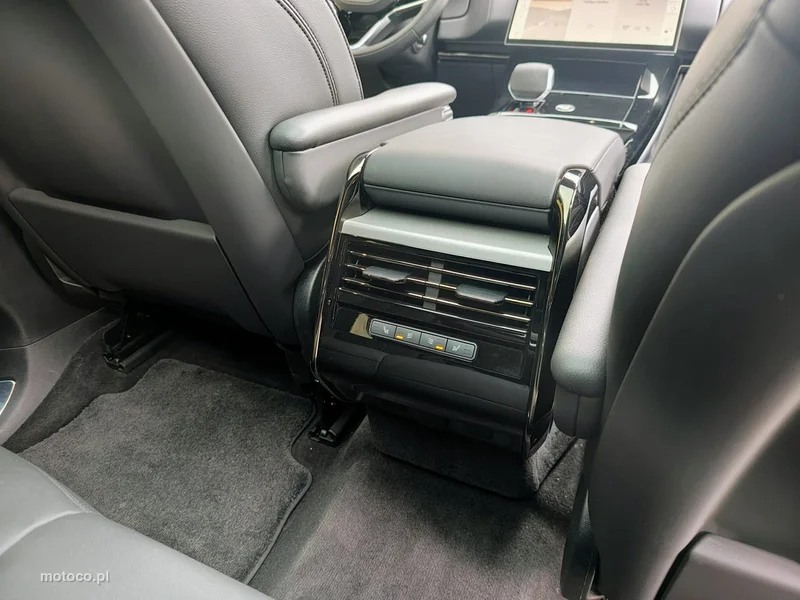 Land Rover Range Rover Sport 29