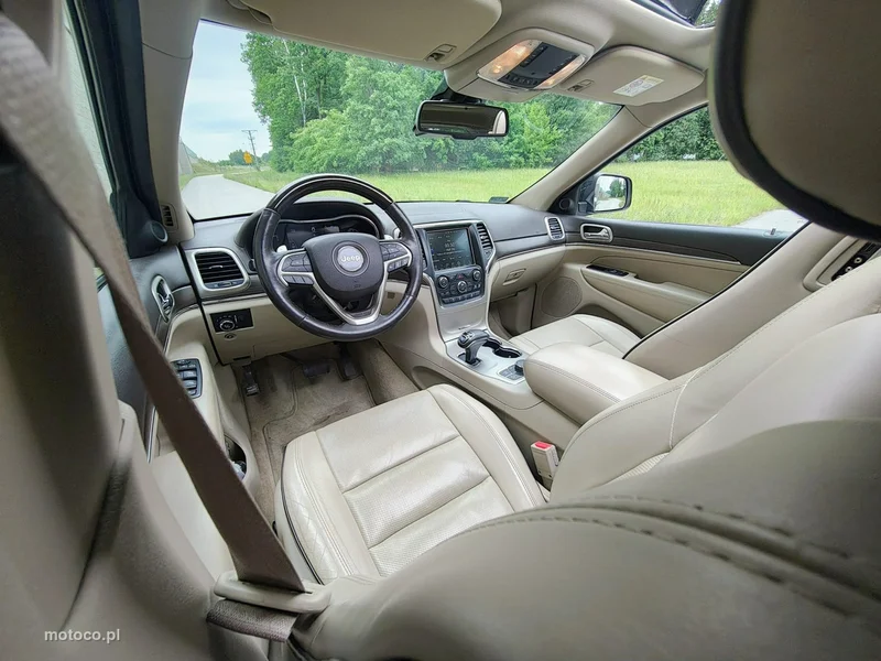 Jeep Grand Cherokee 24