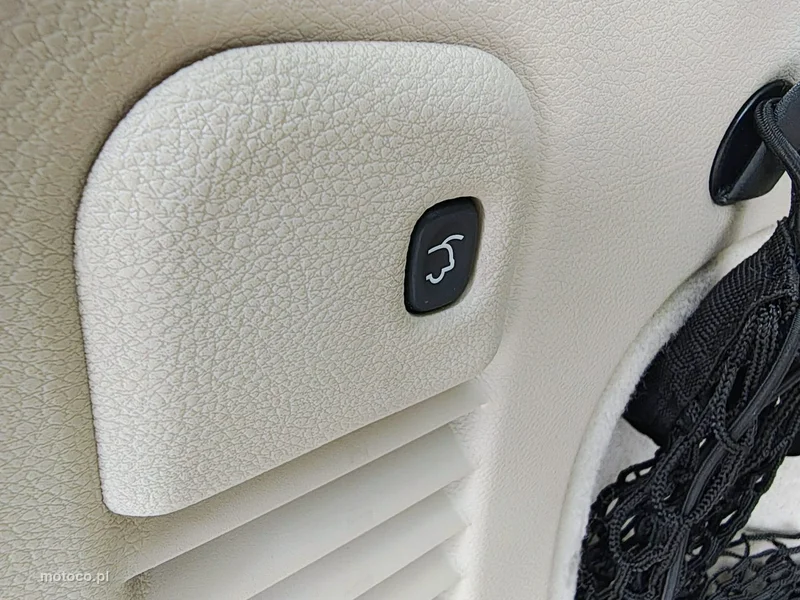 Jeep Grand Cherokee 34