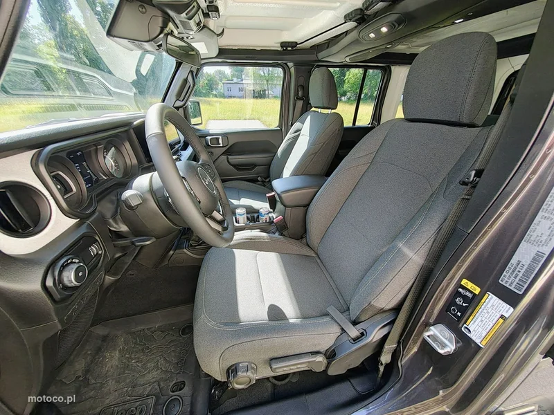 Jeep Wrangler 12