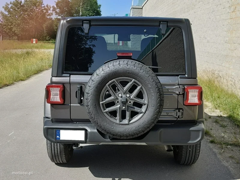 Jeep Wrangler 5