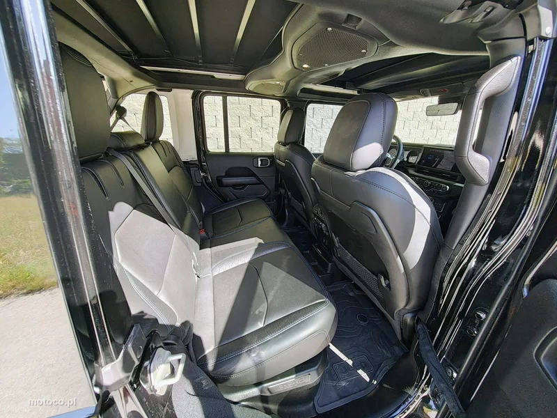 Jeep Wrangler 15