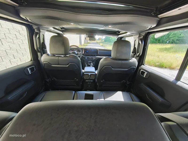 Jeep Wrangler 16