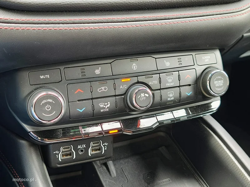 Dodge Durango 12